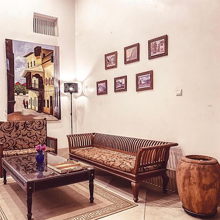 Smiles Stone Town Hotel ザンジバルシティ エクステリア 写真