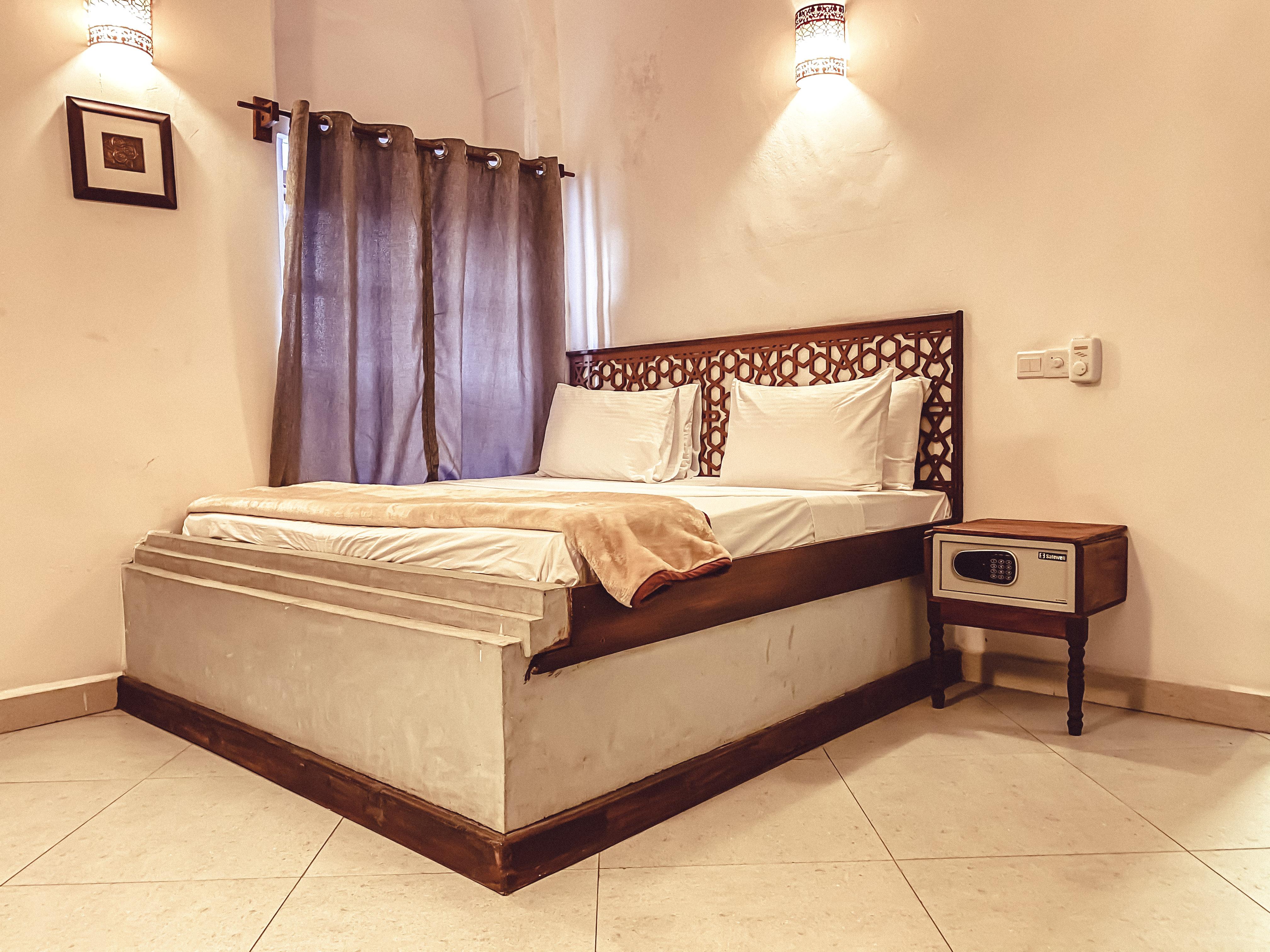 Smiles Stone Town Hotel ザンジバルシティ エクステリア 写真