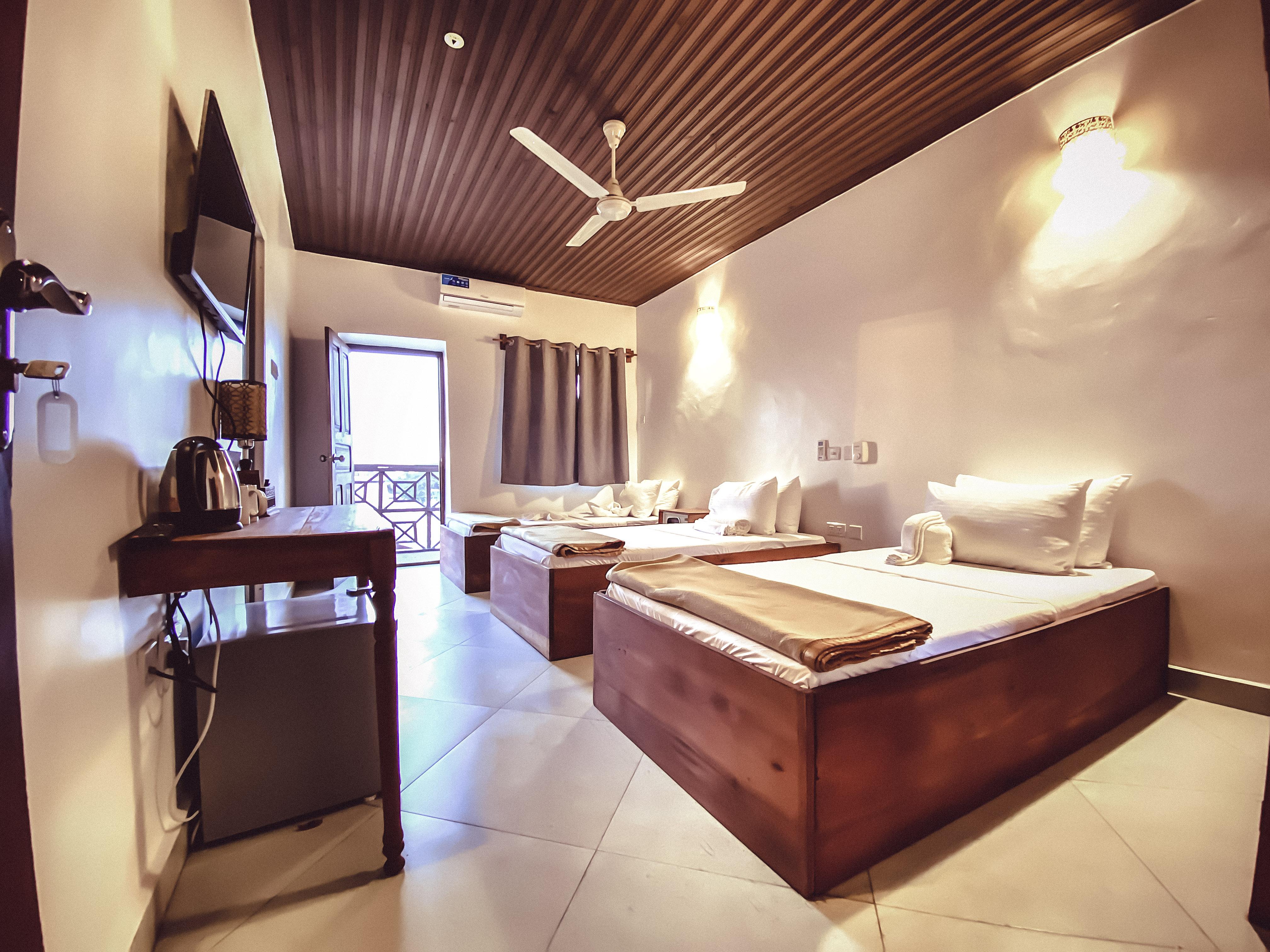 Smiles Stone Town Hotel ザンジバルシティ エクステリア 写真