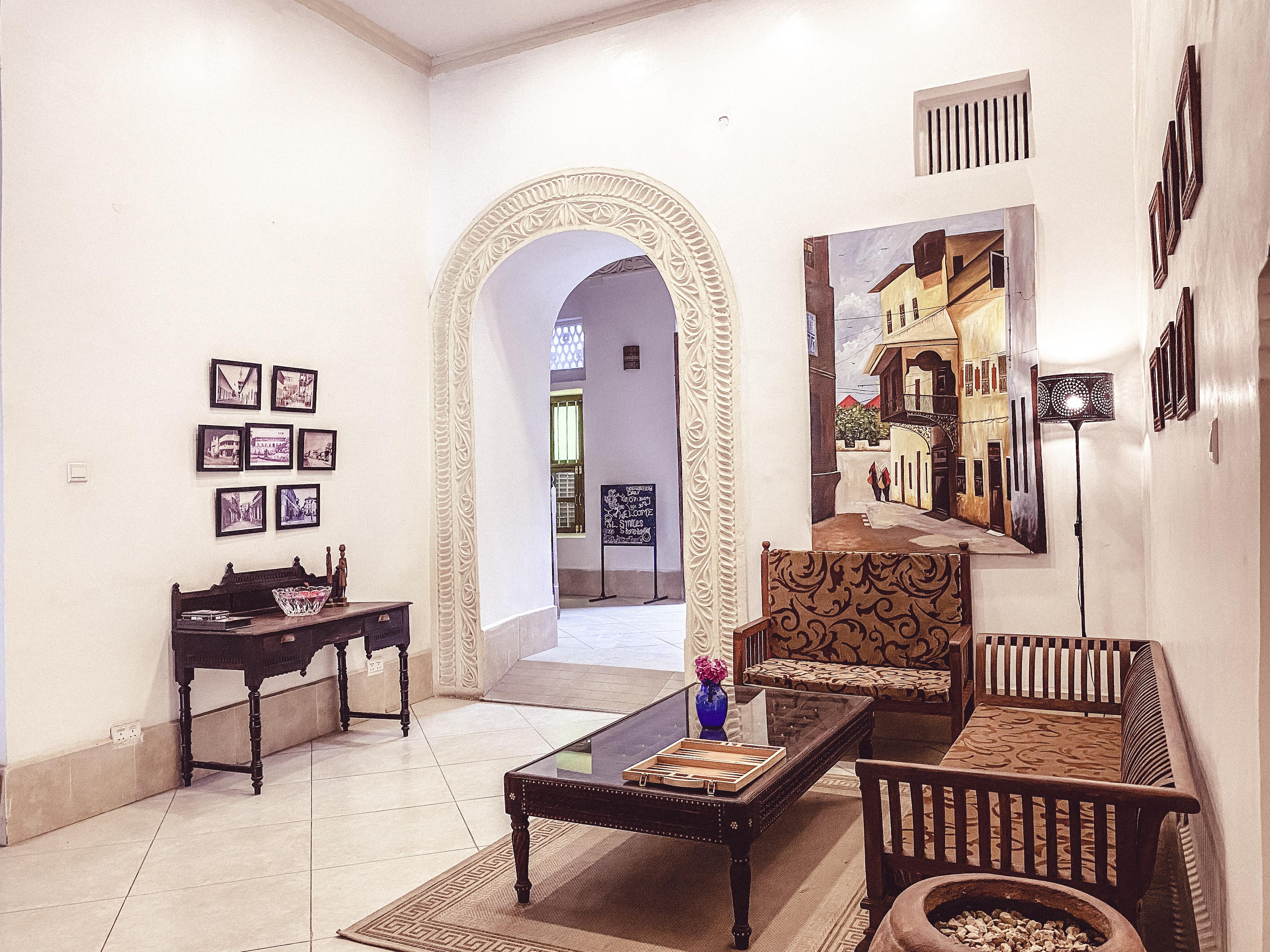 Smiles Stone Town Hotel ザンジバルシティ エクステリア 写真