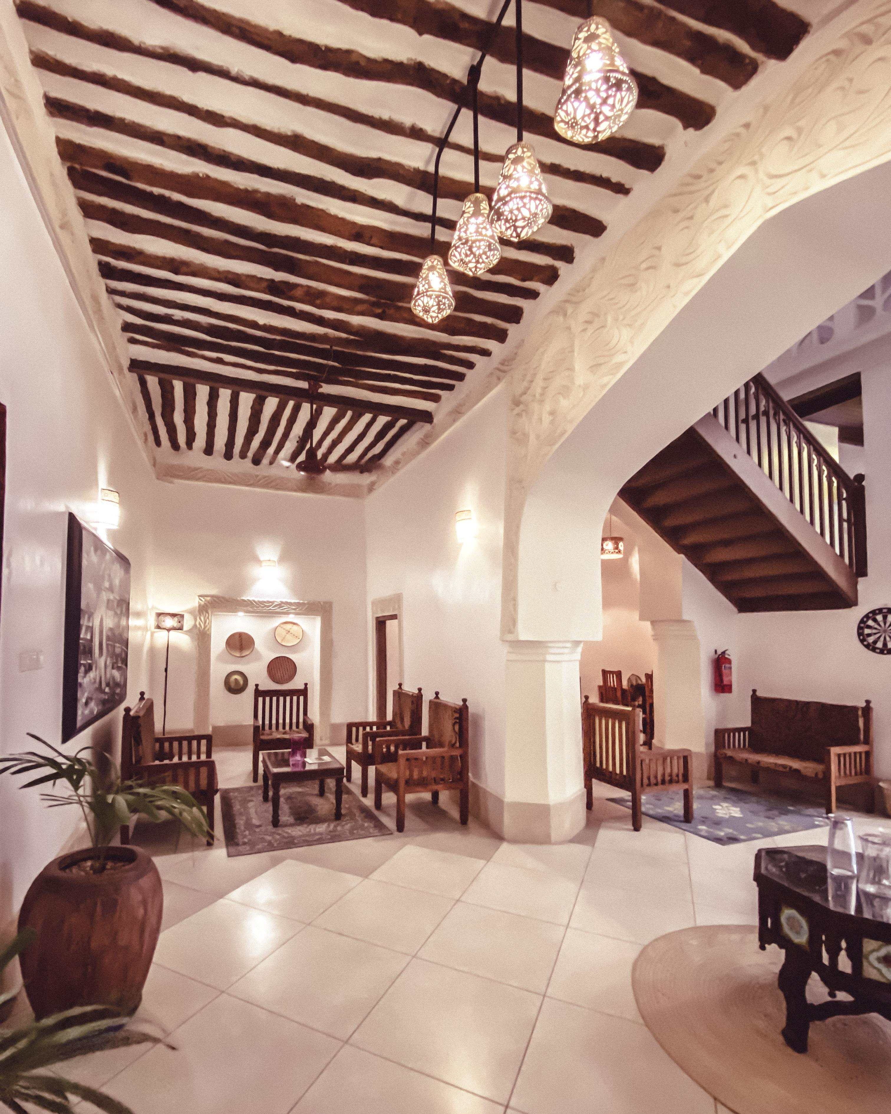 Smiles Stone Town Hotel ザンジバルシティ エクステリア 写真