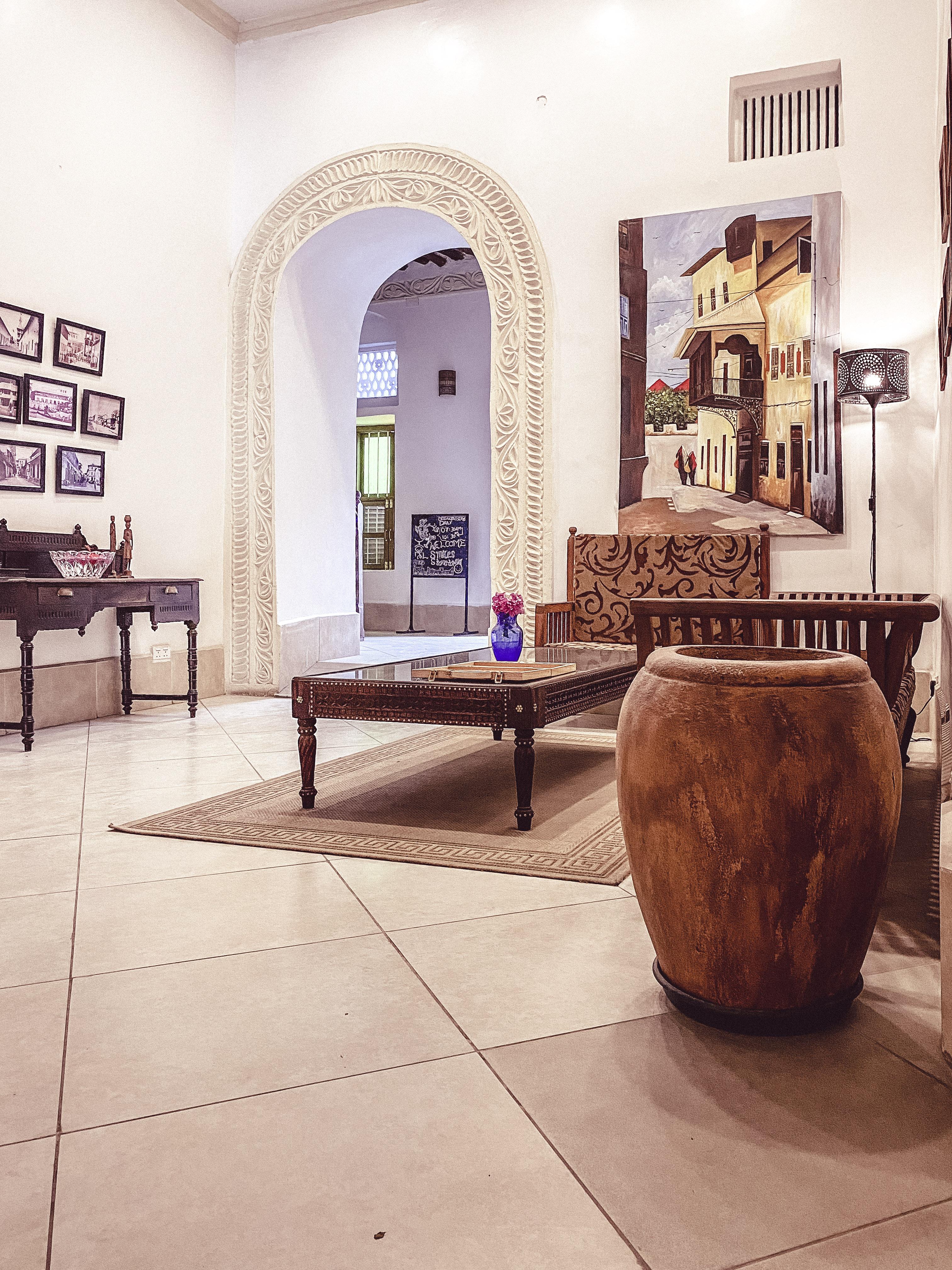 Smiles Stone Town Hotel ザンジバルシティ エクステリア 写真