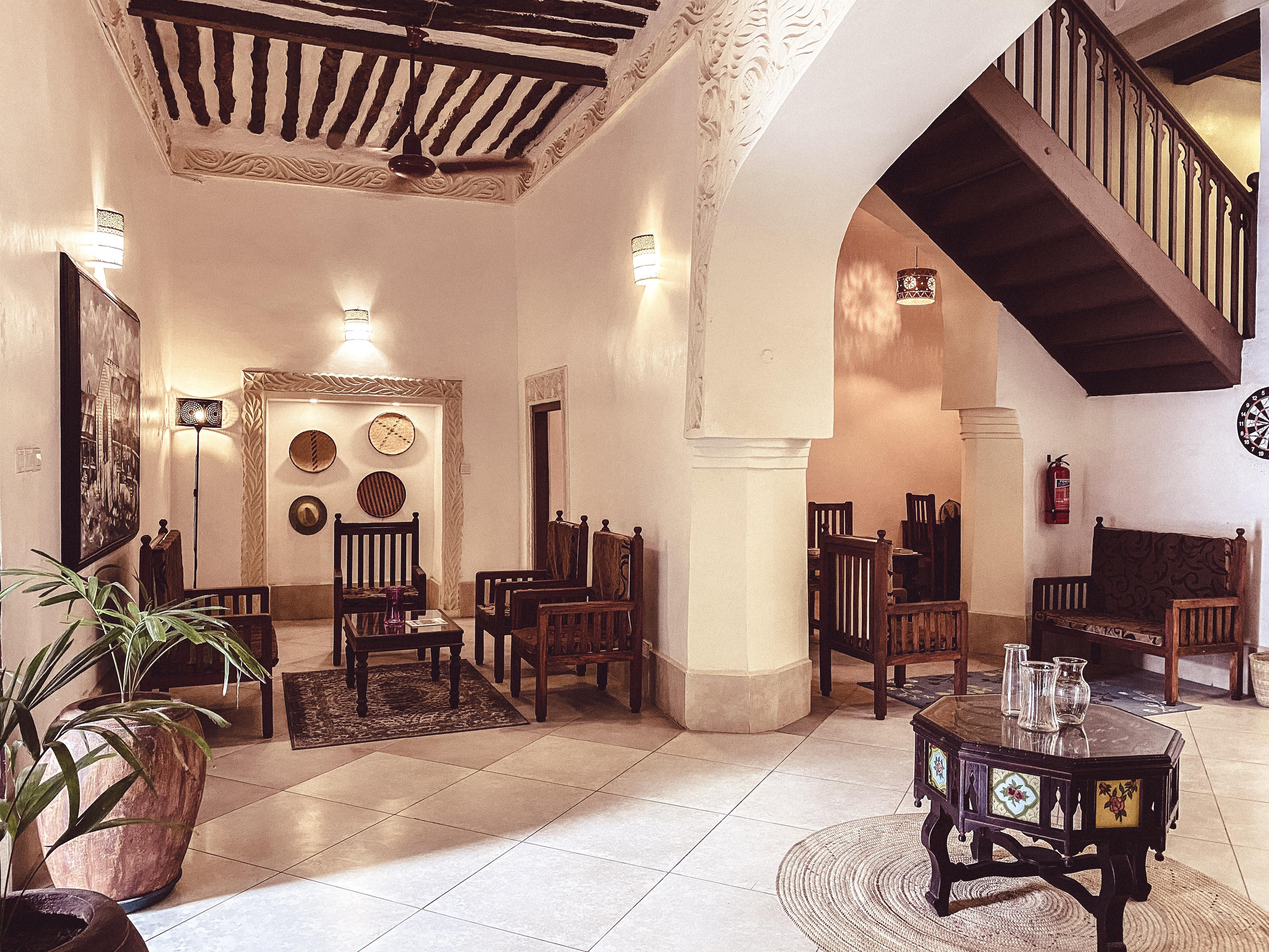 Smiles Stone Town Hotel ザンジバルシティ エクステリア 写真