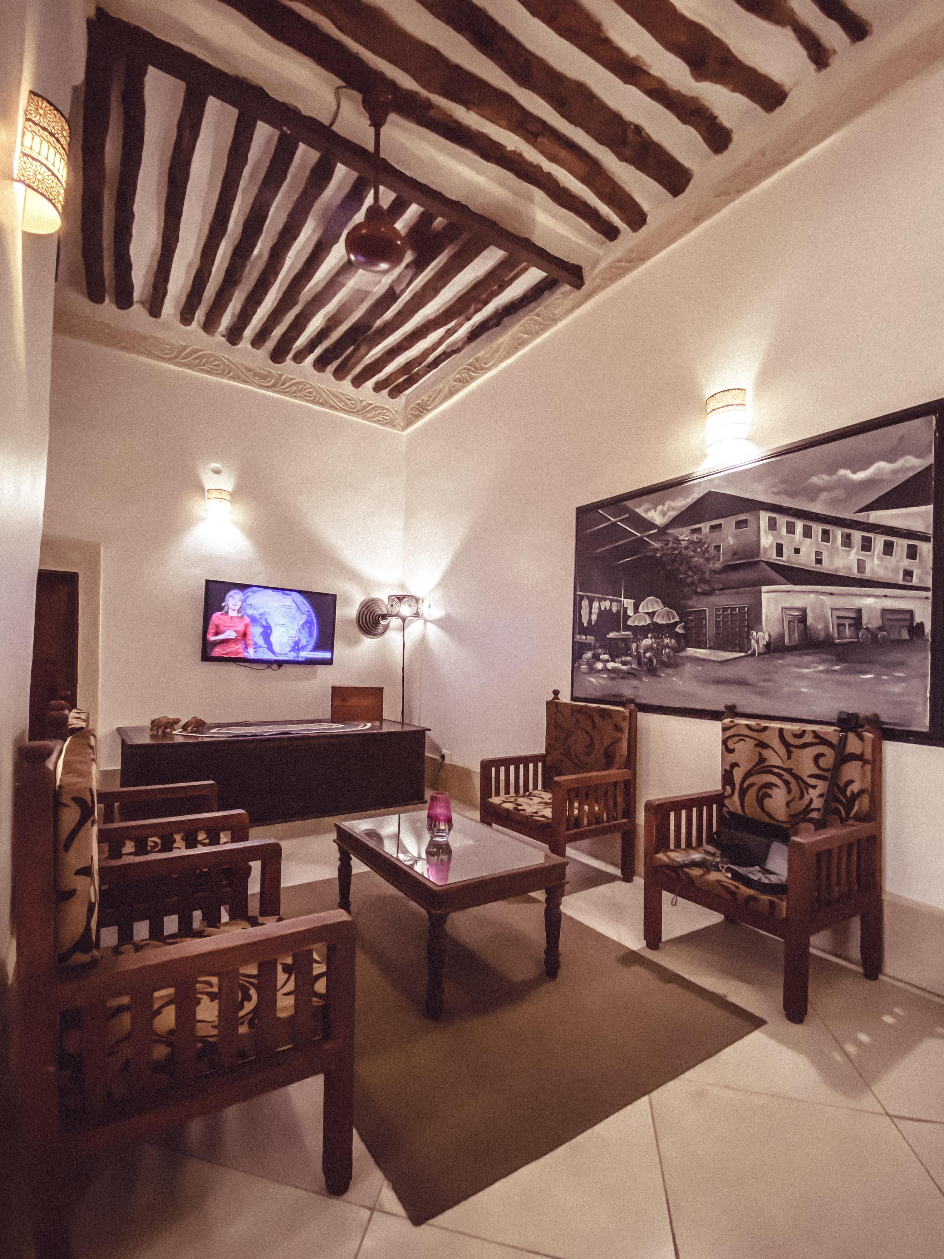 Smiles Stone Town Hotel ザンジバルシティ エクステリア 写真